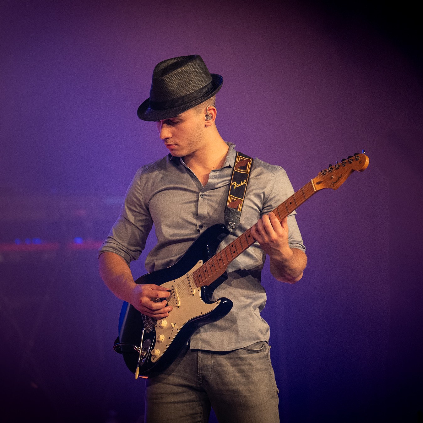Fender en scène